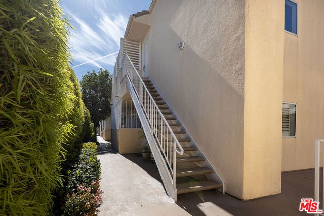 13801 Oxnard Street 206, Valley Glen, CA 91401