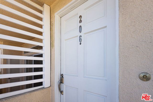 13801 Oxnard Street 206, Valley Glen, CA 91401