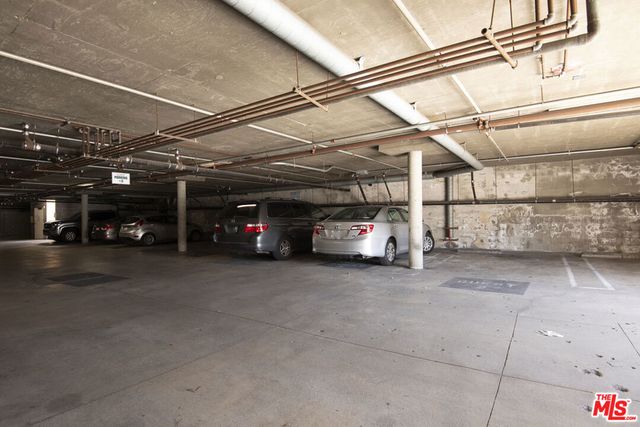 13801 Oxnard Street 206, Valley Glen, CA 91401