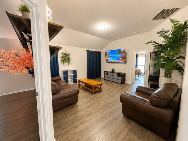 207 Southpeak Lane, Ponder, TX 76259