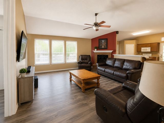 207 Southpeak Lane, Ponder, TX 76259