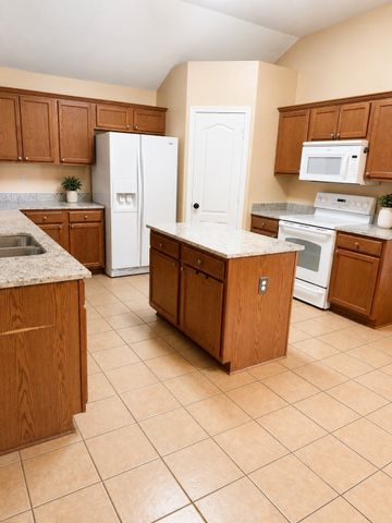 207 Southpeak Lane, Ponder, TX 76259