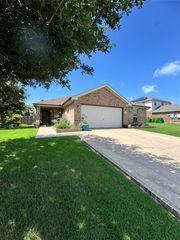 207 Southpeak Lane, Ponder, TX 76259