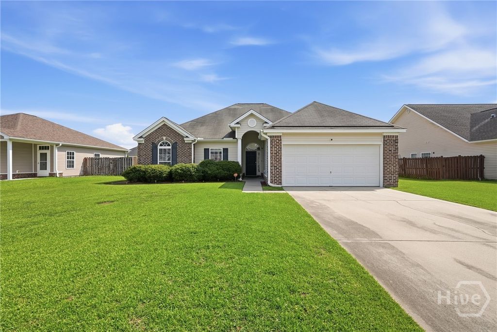 Image 1 of property listing at 60 Willow Oak Drive, Richmond Hill, GA 31324