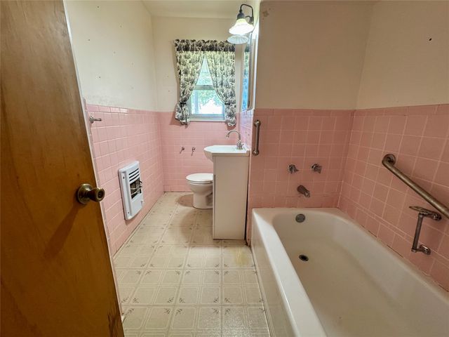 1800 Highland Drive, Carrollton, TX 75006