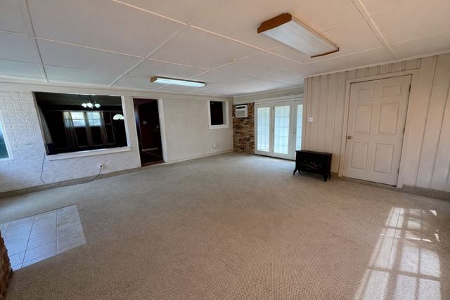 1800 Highland Drive, Carrollton, TX 75006