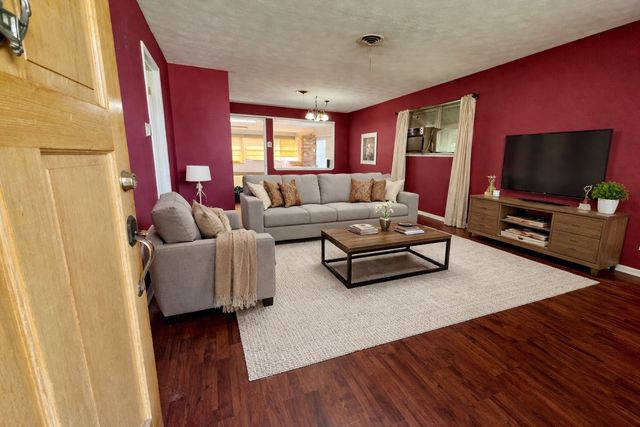 1800 Highland Drive, Carrollton, TX 75006