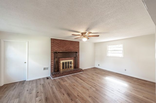 200 Malvin St, Gallatin, TN 37066