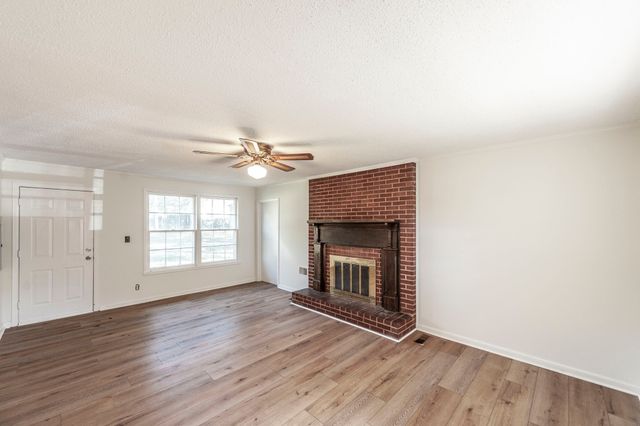 200 Malvin St, Gallatin, TN 37066