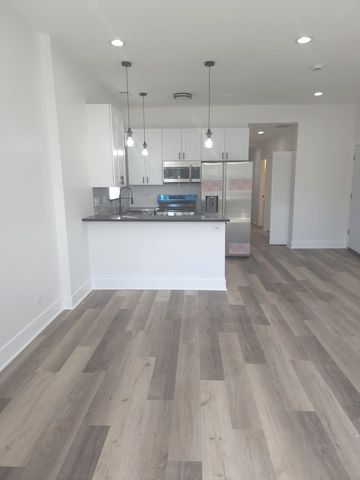 3626 W Grenshaw Street, Chicago, IL 60624