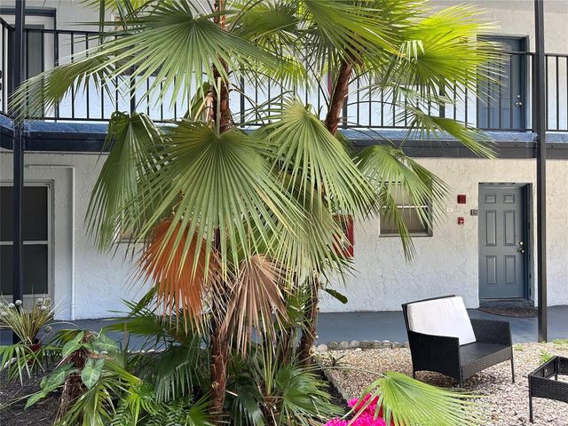 2800 Somerset Drive 109J, Lauderdale Lakes, FL 33311