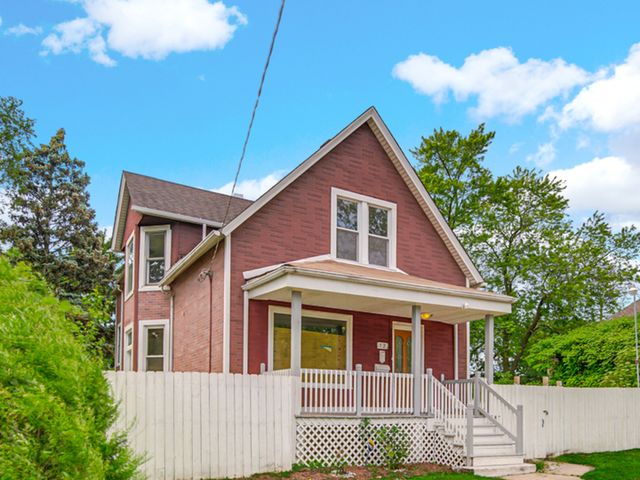 72 E 136th Street, Riverdale, IL 60827