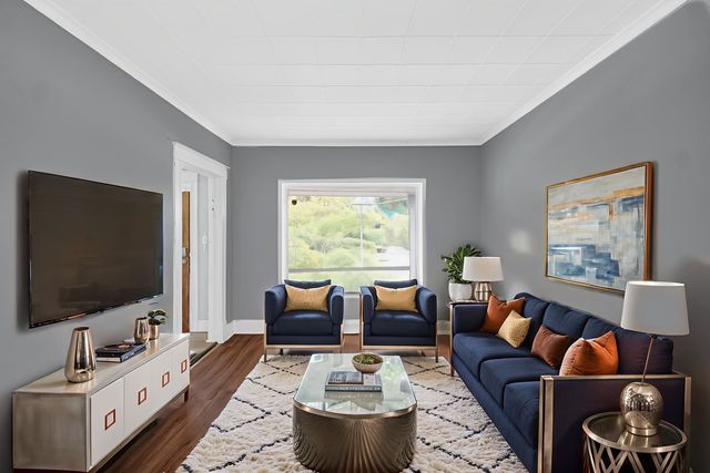 72 E 136th Street, Riverdale, IL 60827