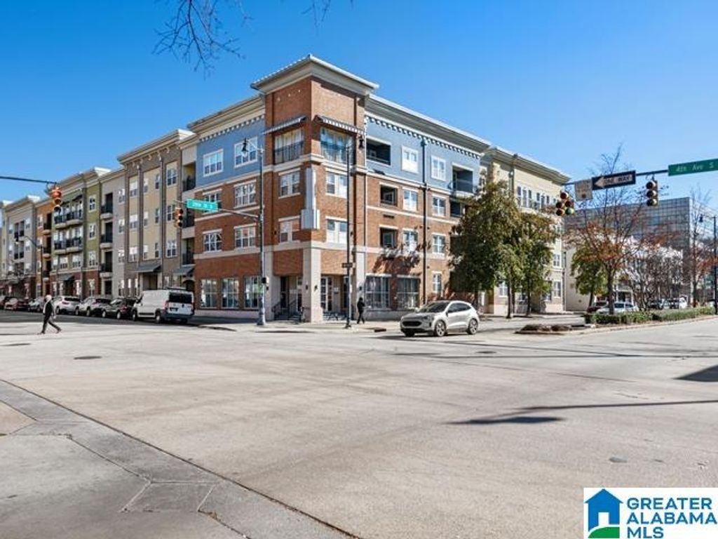 401 20th St S Apt 101, Birmingham, AL 35233