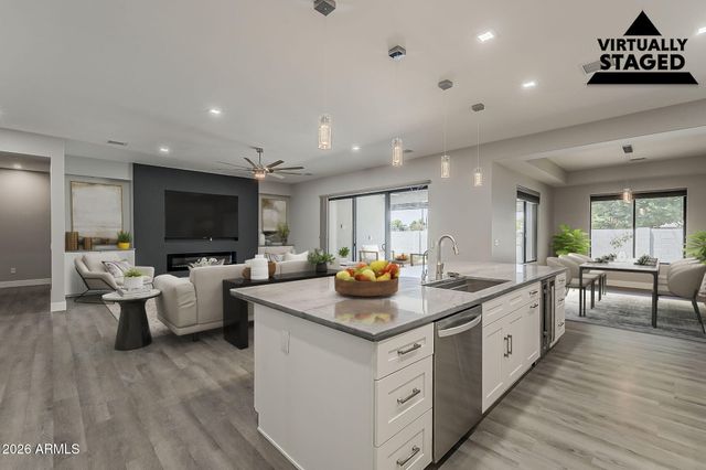 20452 E APPALOOSA Drive, Queen Creek, AZ 85142