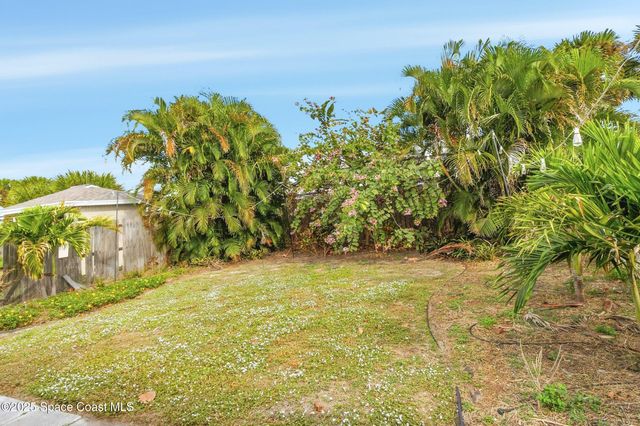 521 & 523 Ronnie Drive, Indian Harbour Beach, FL 32937