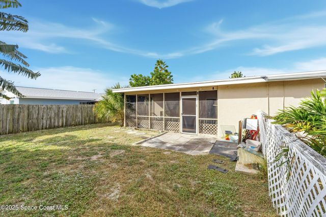 521 & 523 Ronnie Drive, Indian Harbour Beach, FL 32937