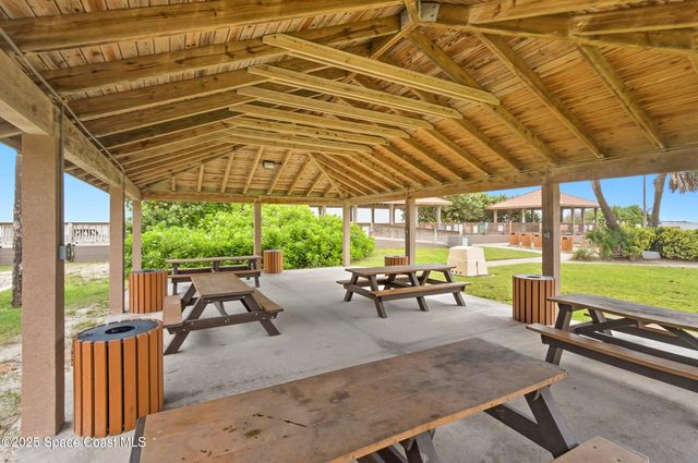 521 & 523 Ronnie Drive, Indian Harbour Beach, FL 32937