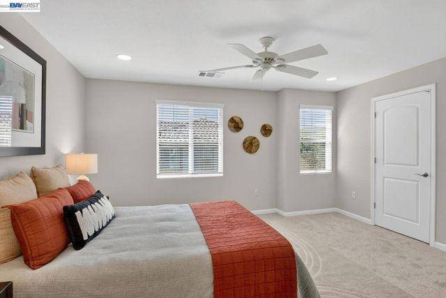 140 Selby Ln 8, Livermore, CA 94551