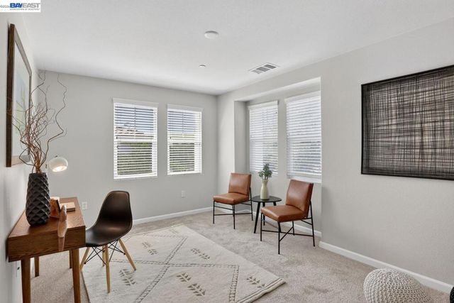 140 Selby Ln 8, Livermore, CA 94551