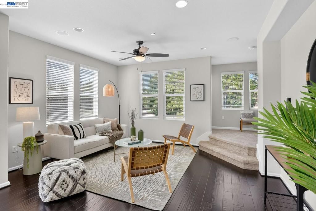 140 Selby Ln 8, Livermore, CA 94551
