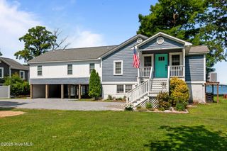109 Edgewater Beach Road, Washington, NC 27889