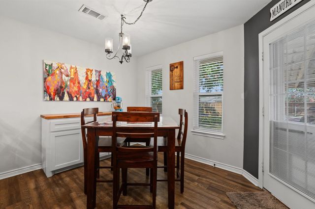 202 Daniel Court, Collinsville, TX 76233