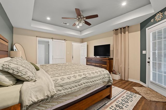 202 Daniel Court, Collinsville, TX 76233