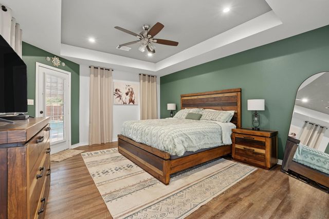 202 Daniel Court, Collinsville, TX 76233