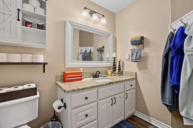 202 Daniel Court, Collinsville, TX 76233