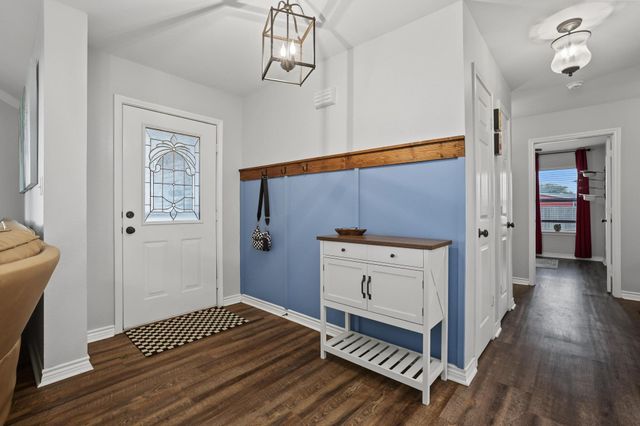 202 Daniel Court, Collinsville, TX 76233