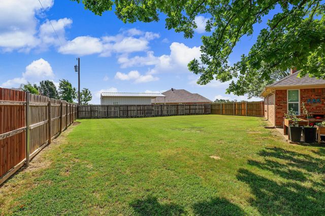 202 Daniel Court, Collinsville, TX 76233