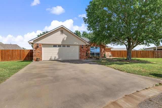 202 Daniel Court, Collinsville, TX 76233