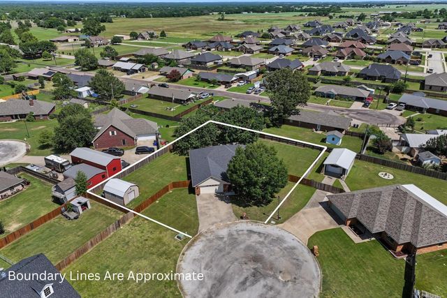 202 Daniel Court, Collinsville, TX 76233