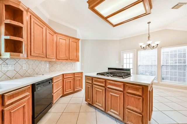 314 Parkwood Village Drive, Friendswood, TX 77546