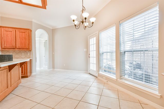 314 Parkwood Village Drive, Friendswood, TX 77546