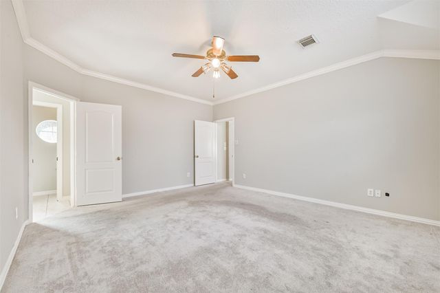 314 Parkwood Village Drive, Friendswood, TX 77546