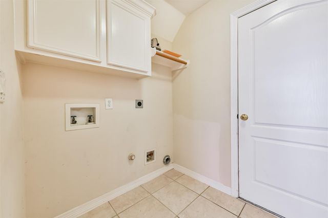 314 Parkwood Village Drive, Friendswood, TX 77546