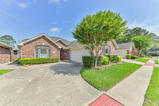 314 Parkwood Village Drive, Friendswood, TX 77546