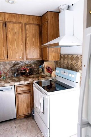 9010 Newport, Fontana, CA 92335