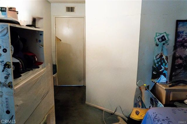 9010 Newport, Fontana, CA 92335