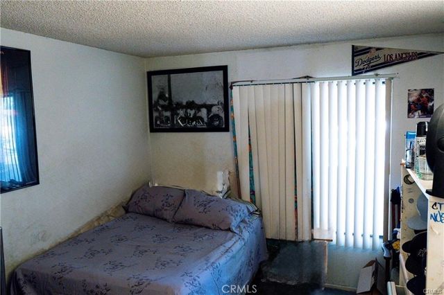 9010 Newport, Fontana, CA 92335
