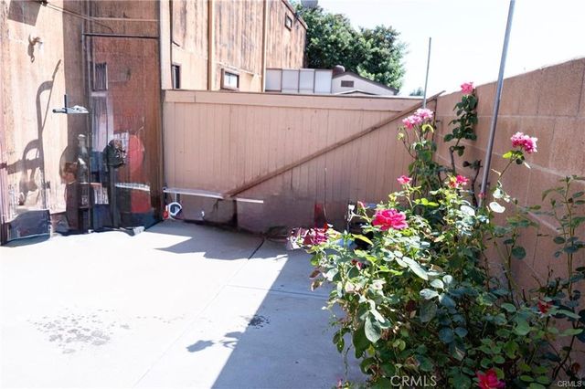 9010 Newport, Fontana, CA 92335