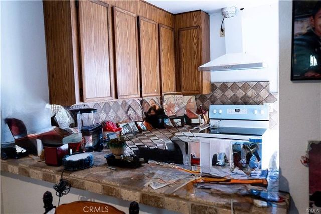 9010 Newport, Fontana, CA 92335