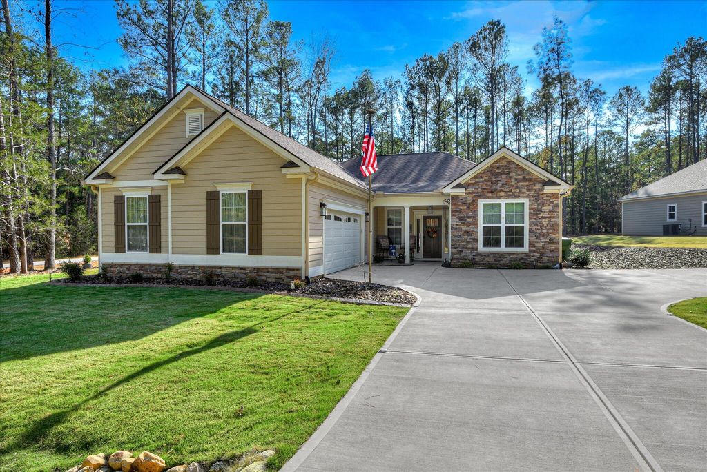 102 Godfrey Drive, Mccormick, SC 29835