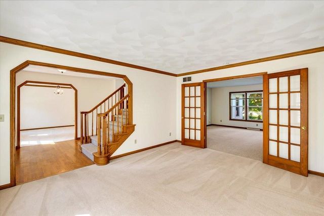 858 Chalfont Drive, Sun Prairie, WI 53590