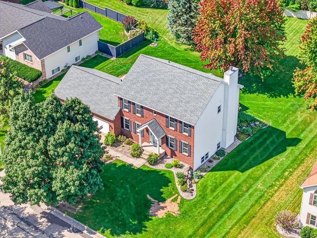 858 Chalfont Drive, Sun Prairie, WI 53590