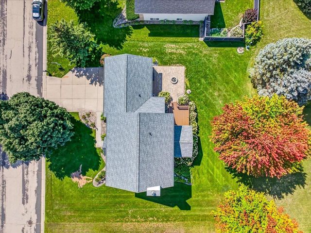 858 Chalfont Drive, Sun Prairie, WI 53590