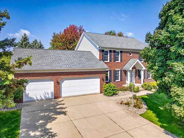 858 Chalfont Drive, Sun Prairie, WI 53590