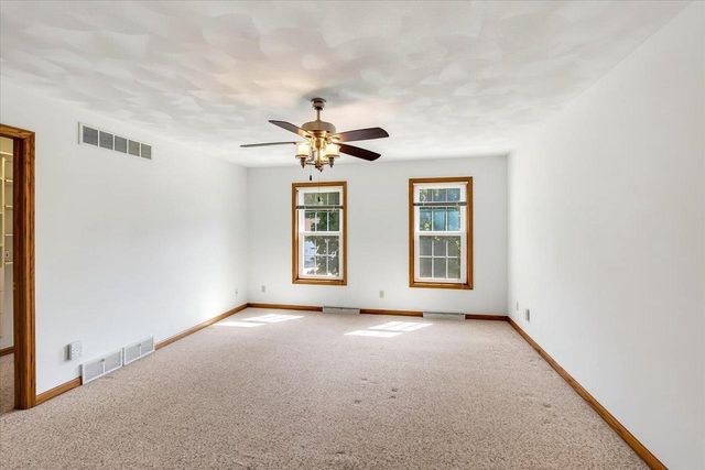 858 Chalfont Drive, Sun Prairie, WI 53590